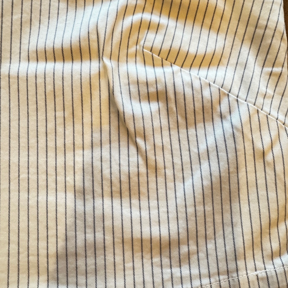Abercrombie & Fitch White Crop Tank with Thin Blue Pinstripes - Picture 3 of 7